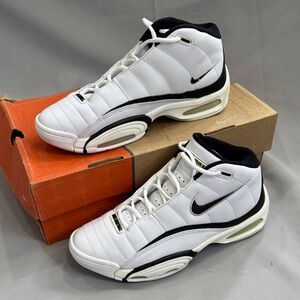 ✨ Nike Air Max Basketball Sneakers | White/Black | Size 10.5 | Vintage Classic